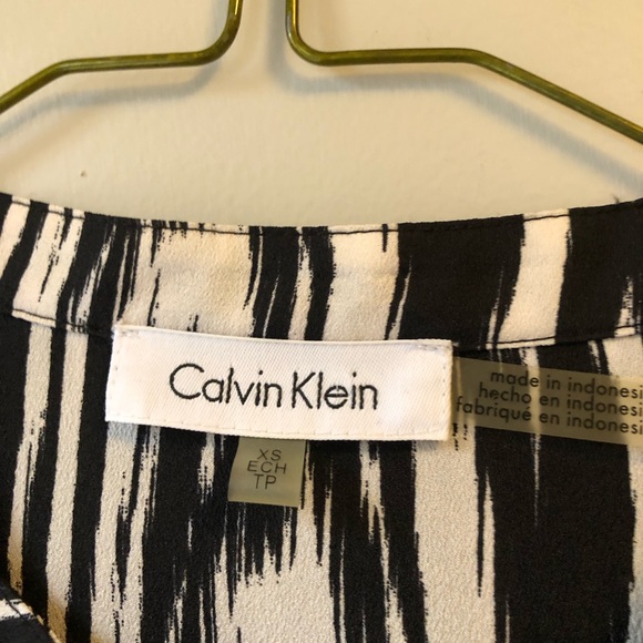 Calvin Klein blouse - Picture 3 of 3